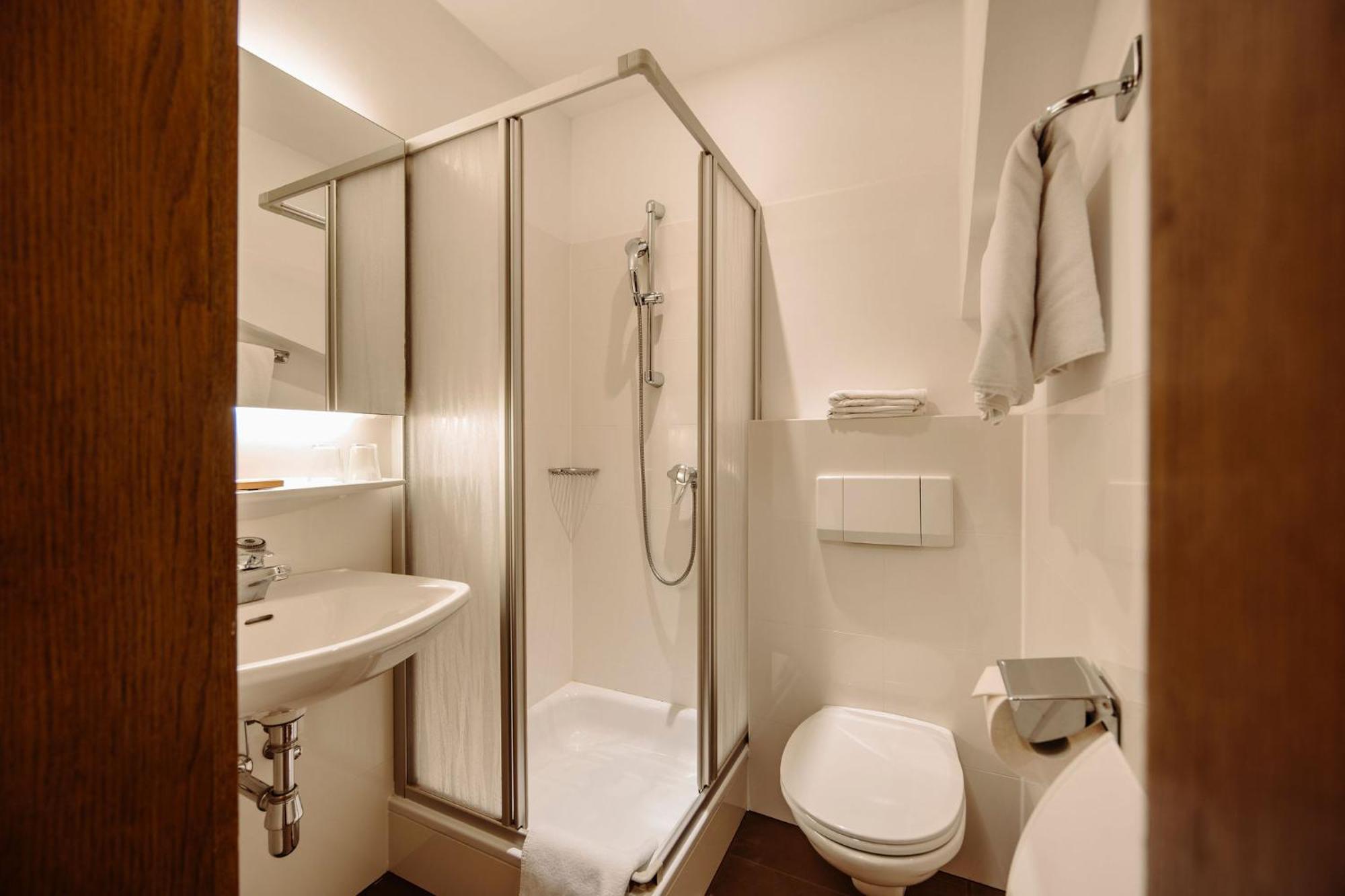 Theresi Appartements Saalbach-Hinterglemm Habitación foto