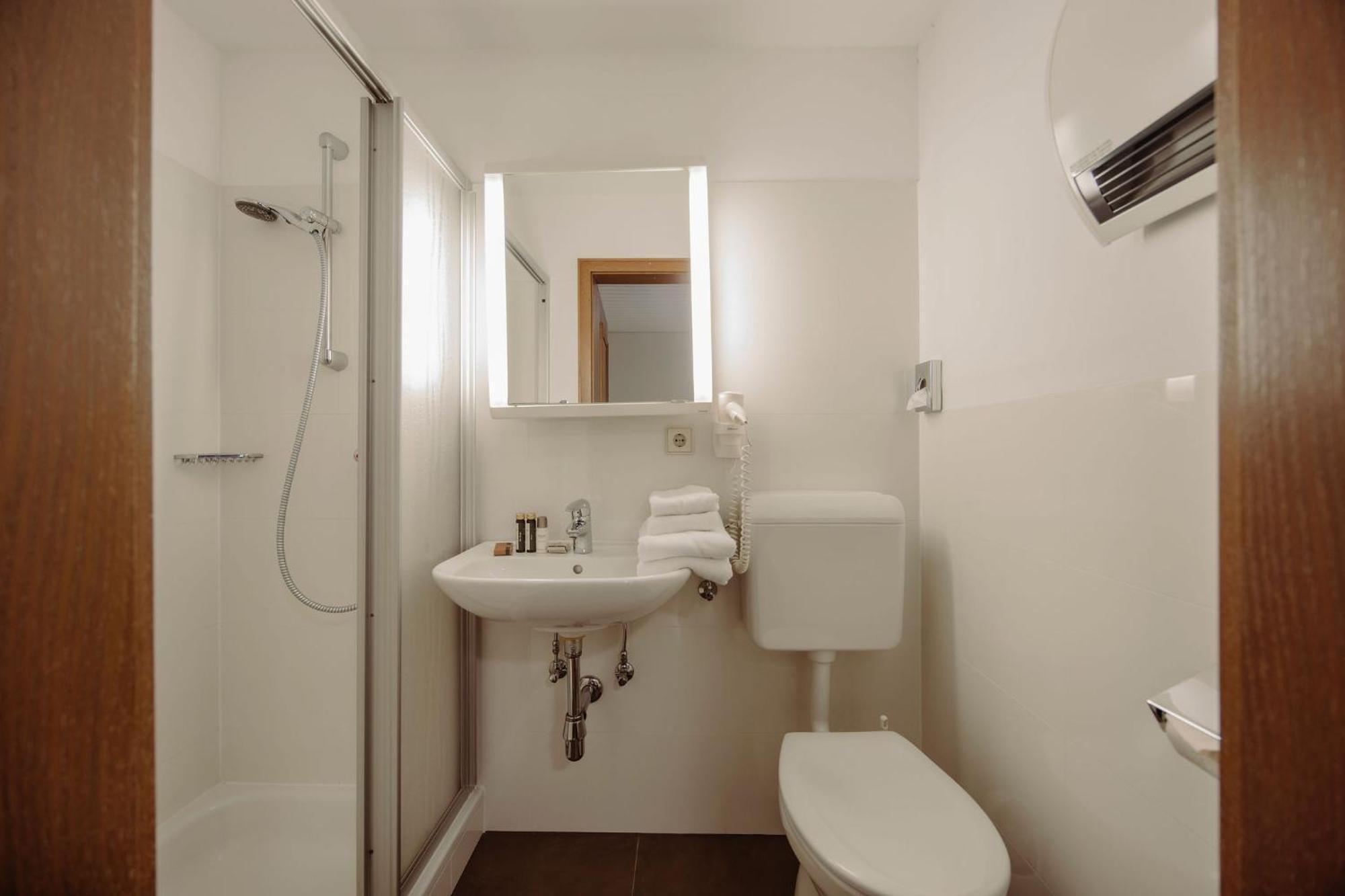 Theresi Appartements Saalbach-Hinterglemm Habitación foto