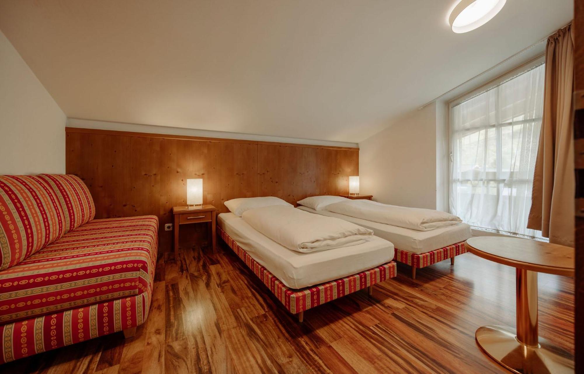 Theresi Appartements Saalbach-Hinterglemm Habitación foto